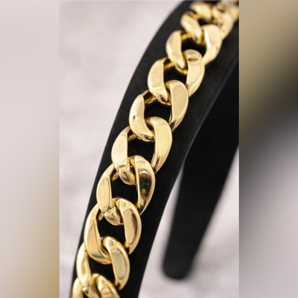 Chic Black Padded Headband w Gold Chain Detail Designer-Inspired Statement Piece - Picture 6 of 7